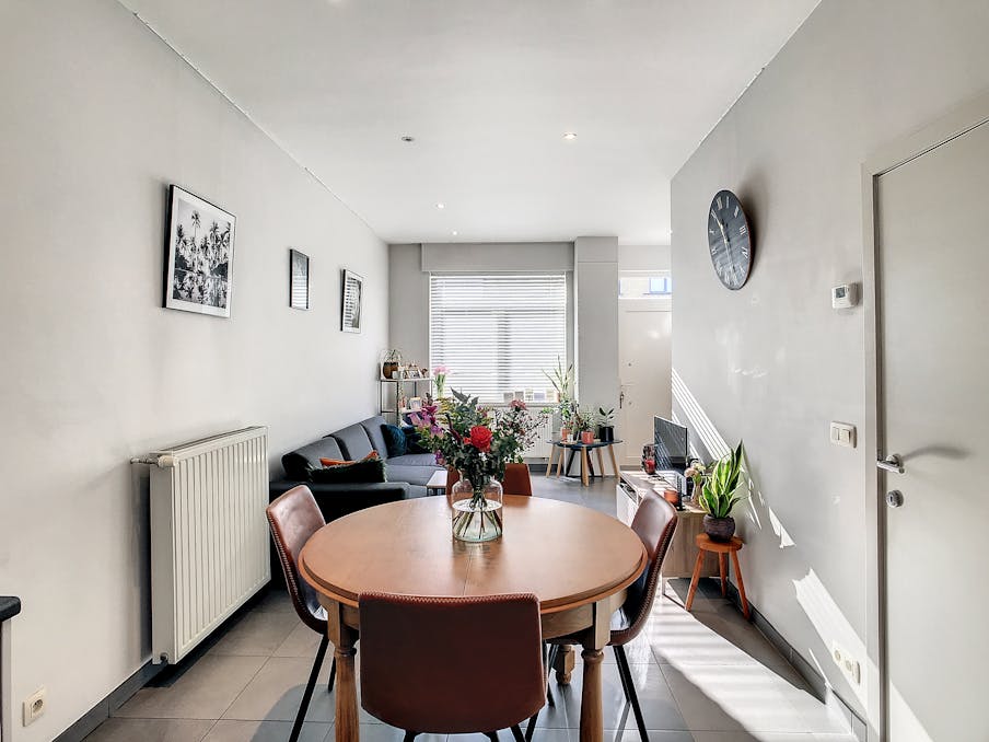 Moderne woning met zonnig terras in Poperinge