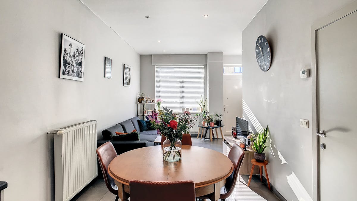 Moderne woning met zonnig terras in Poperinge