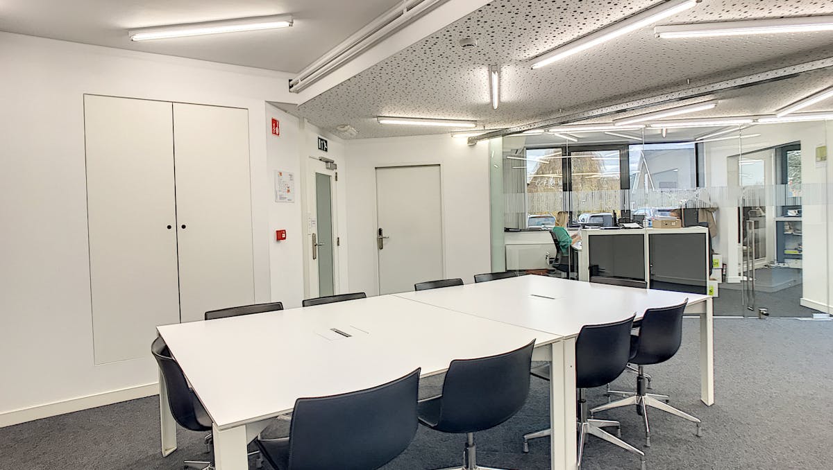 Instapklaar kantoor van ca. 26,98m² in 3koningen Torhout