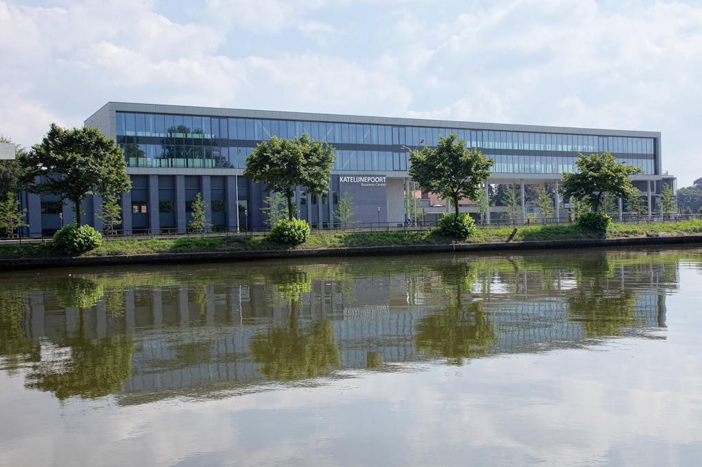 Nieuwbouw kantoor (20m²) te huur in Assebroek.