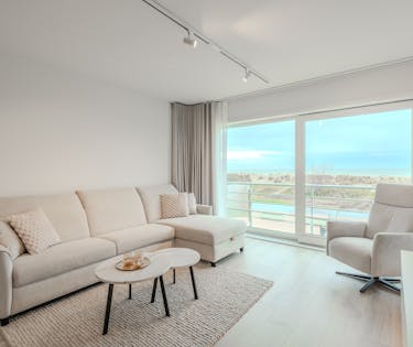 Prachtig gerenoveerd appartement met frontaal zeezicht!