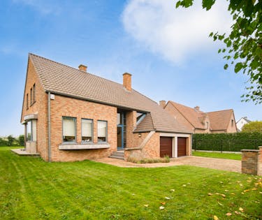 Charmante woning met 3 slaapkamers en dubbele garage