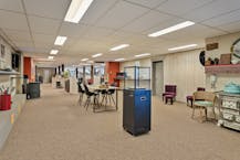 Bedrijfsgebouw met prachtige woning te koop in Sint-Andries