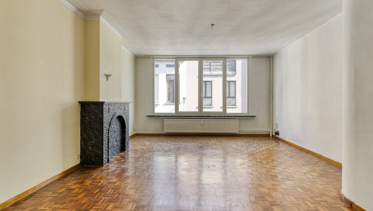 Te renoveren appartement te koop in Antwerpen centrum