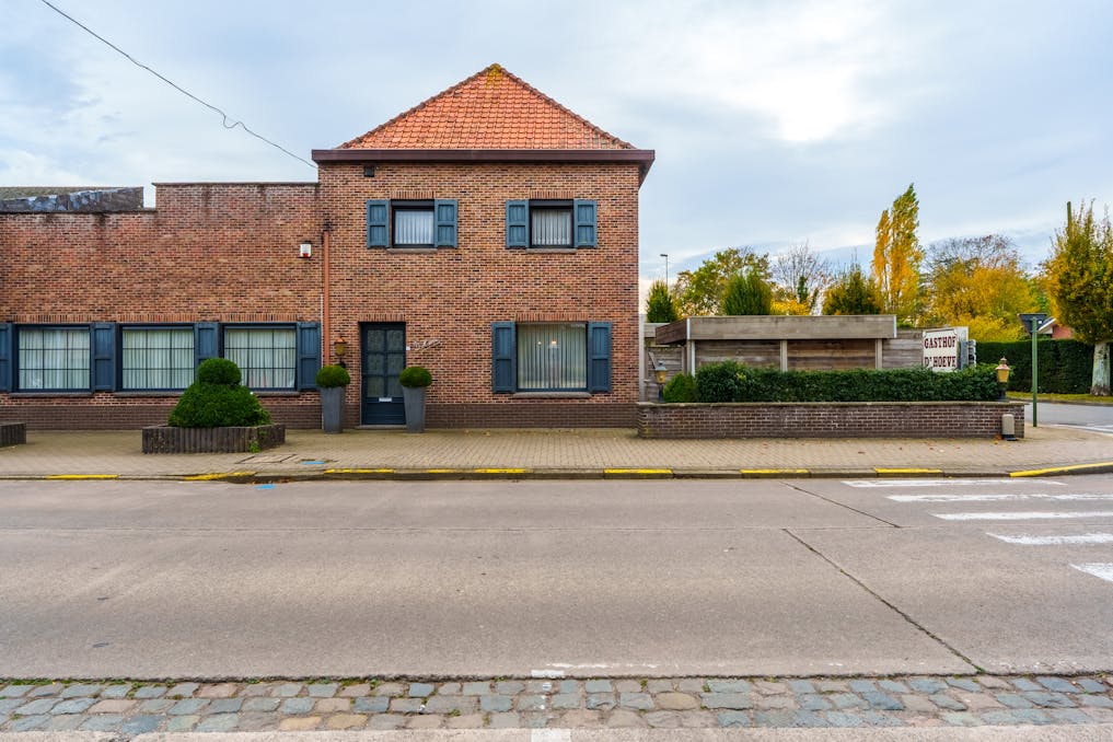 Feestzaal te koop in Dadizele