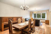 Appartement met 2  a 3slaapkamers en garage te koop in Hoevenen!