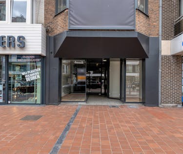 Kantoor (125 m²) te huur op toplocatie in de Lippenslaan