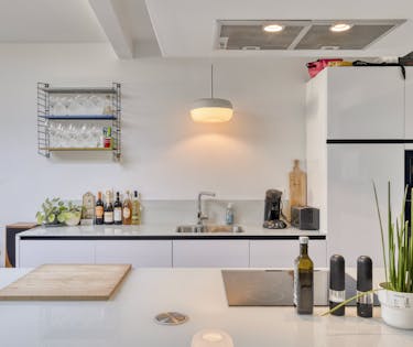 Groot huis te koop in Gent met inpandige garage