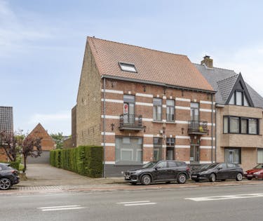 Instapklaar huis te koop in centrum Sint-Andries