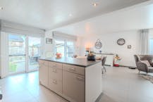 Volledig gerenoveerde bungalow met 3 slaapkamers te Westende!