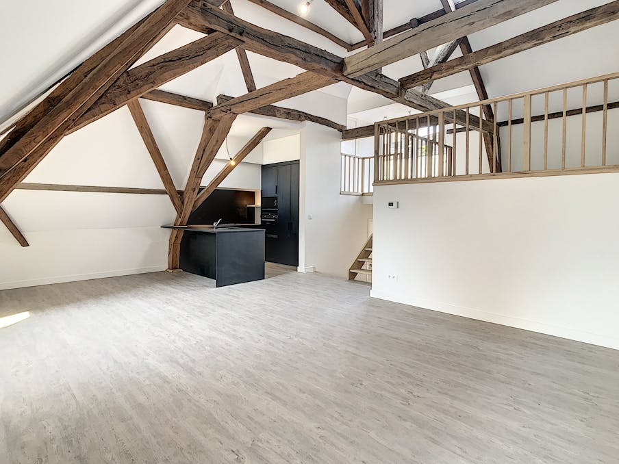 Schitterend duplexappartement met 2 slaapkamers te Gent