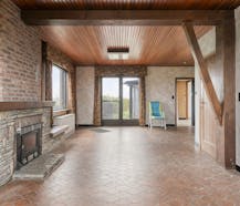 Halfopen bebouwing met 4 slaapkamers en garage in Langemark