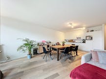 Lichtrijk appartement met 2 slaapkamers en tuin te Gent