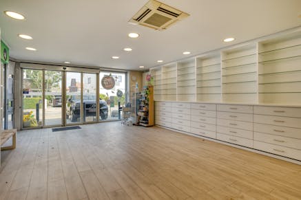 Opbrengsteigendom te koop Assebroek