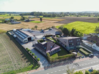 Magazijn met woonst te koop Merelbeke