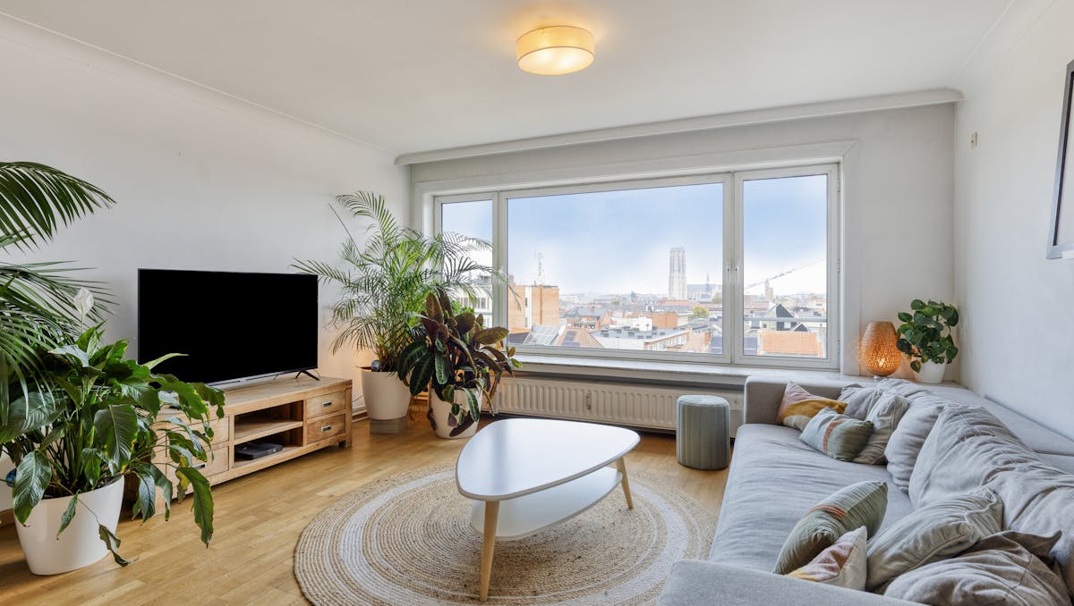 Vernieuwd gezellig 2 slaapkamer appartement te Mechelen