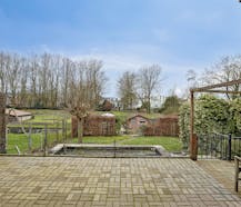 Huis te koop in Ieper op 555m² met tuin, garage en 3 kamers.