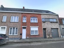 Gerenoveerde woning met 2 slaapkamers en terras. 