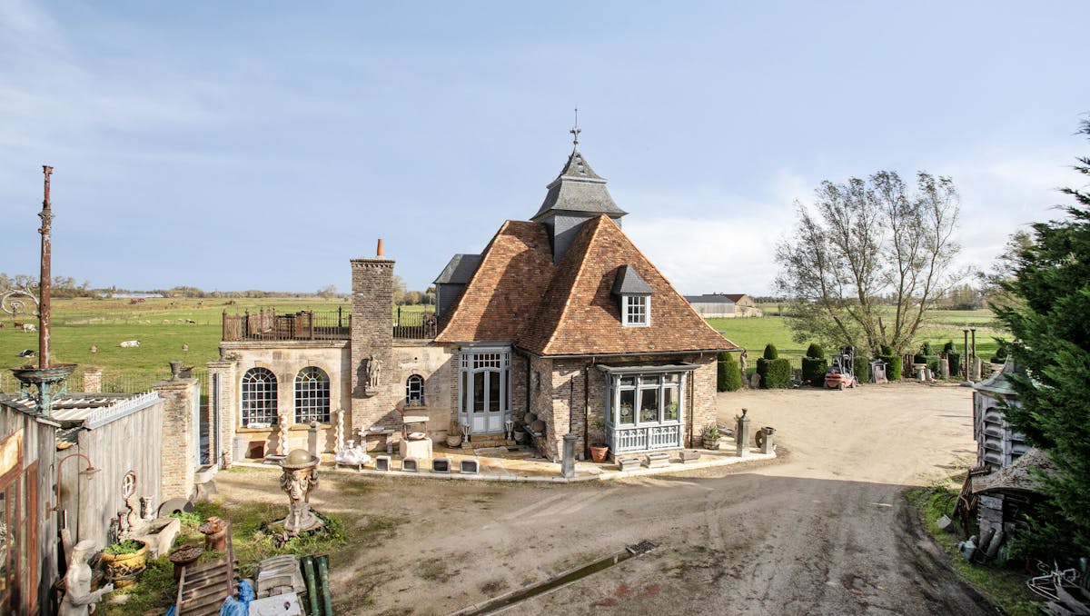 Droompand met karakter en ongeziene mogelijkheden nabij Gistel