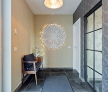 Moderne halfopen woning met hoogwaardige afwerking