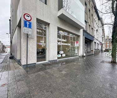 Handelspand van ca. 50 m² te huur in centrum Kortrijk
