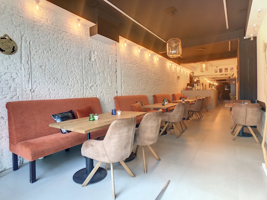 Handelsgelijkvloers te koop in Borgerhout