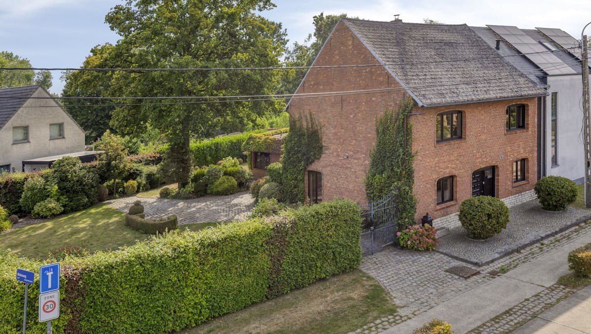 Charmante woning op ruim perceel te Heffen
