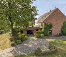 Charmante woning op ruim perceel te Heffen