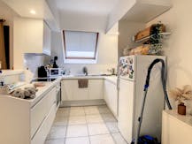 Appartement met 2 slaapkamers en terras te Roeselare.