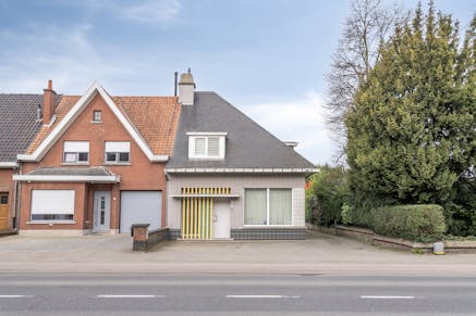 Huis met magazijn te koop Bissegem