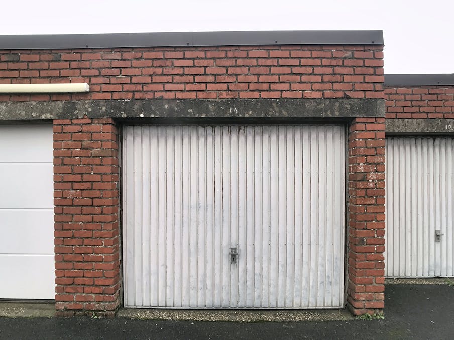 Garage te koop in Ieper op de Brugseweg