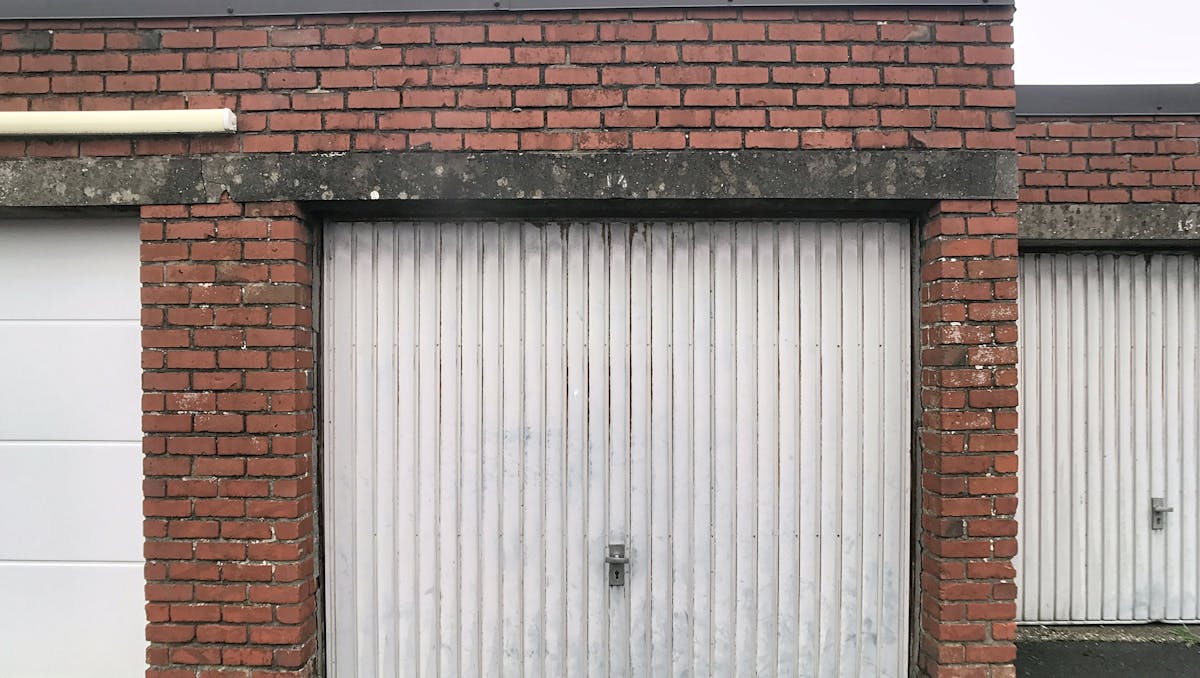 Garage te koop in Ieper op de Brugseweg