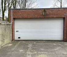 Ruime garagebox te huur op de Rietschoorvelden in Merksem !