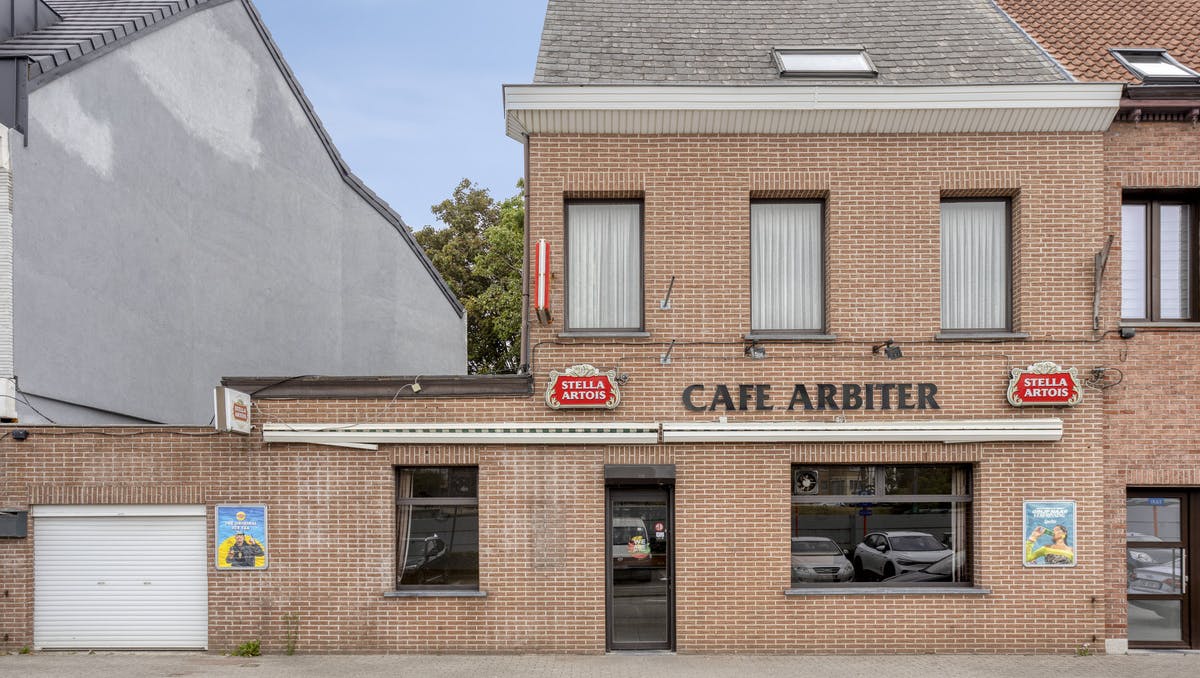 Café met woonst te koop te Diegem