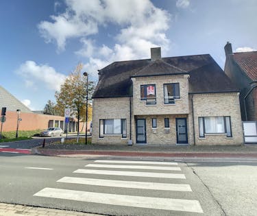 Woning met 3 slaapkamers en buitenruimte te huur in Dudzele