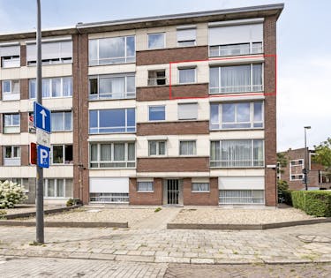 Hoekappartement te koop met 2 slaapkamers, terras en garage