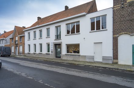Kantoorgebouw te koop Beveren-Leie