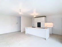 Nieuwbouwwoning met 3 kamers, tuin en carport in Poperinge