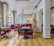 Handelspand met restaurant en B&B te koop in hartje Brugge