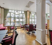 Handelspand met restaurant en B&B te koop in hartje Brugge