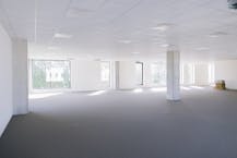 Nouveau bureau env. 392m² à R. Plaza Roulers