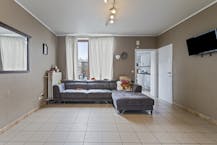 Op te frissen huis met tuin te koop in Brugge centrum