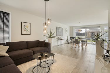 Recente woning (2020) met 4 slaapkamers te koop in Aartrijke