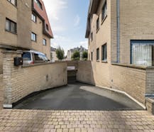 Goed gelegen afgesloten garagebox te koop te Middelkerke!