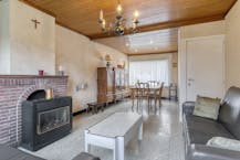 Te renoveren gezinswoning met leuke tuin in Geluwe