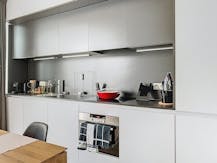 Dansaert - Spacieux studio meublé avec parking à louer