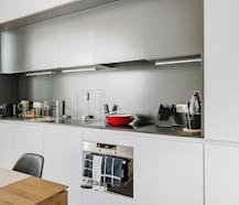 Dansaert - Spacieux studio meublé avec parking à louer