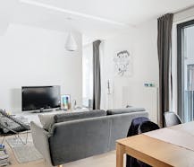 Dansaert - Spacieux studio meublé avec parking à louer