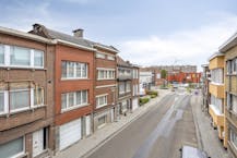 Zeer ruim huis in Boom met veel potentieel in Boom