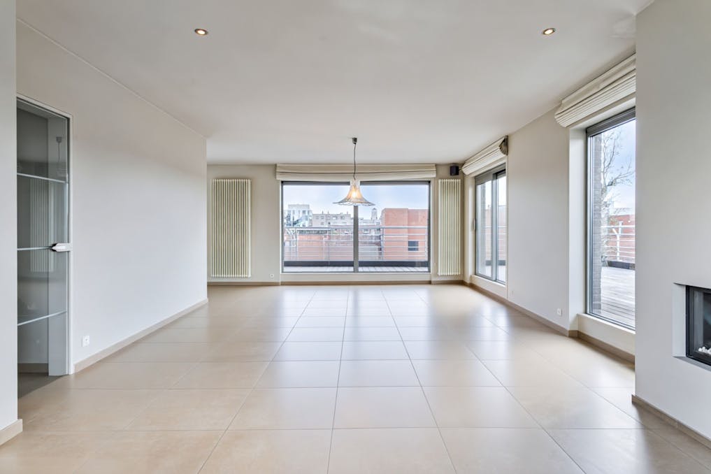 Magnifiek penthouse met panoramisch uitzicht in Roeselare